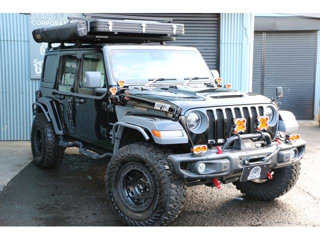 ジープ・ラングラーアンリミテッド ＪＬラングラー　サハラ　４ＷＤ　ワンオーナー　ＲＡＰＴＯＲ施工　リフトアップ　チューブフェンダー　ＫＭＣ１７インチホイール　ＹＯＫＯＨＡＭＡジオランダー３５ＭＴタイヤ　ＷＡＲＮウインチ　東京オートサロン２０２４出展車両（40枚目）