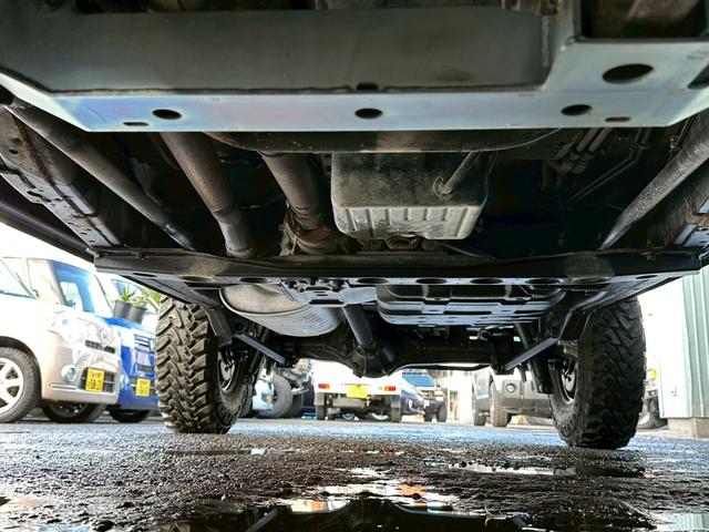 ランドクルーザー１００ ＶＸ　前期ディーゼルターボ４ＷＤ　ＫＥＥＰＳＬＡＮＴ新品リフトアップＫＩＴ新品ＭＴタイヤ＆新品純正ホイール新品ＡＲＢバンパー新品バッテリー（15枚目）