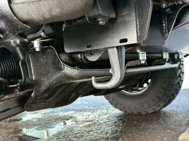 ランドクルーザー１００ ＶＸ　前期ディーゼルターボ４ＷＤ　ＫＥＥＰＳＬＡＮＴ新品リフトアップＫＩＴ新品ＭＴタイヤ＆新品純正ホイール新品ＡＲＢバンパー新品バッテリー（20枚目）