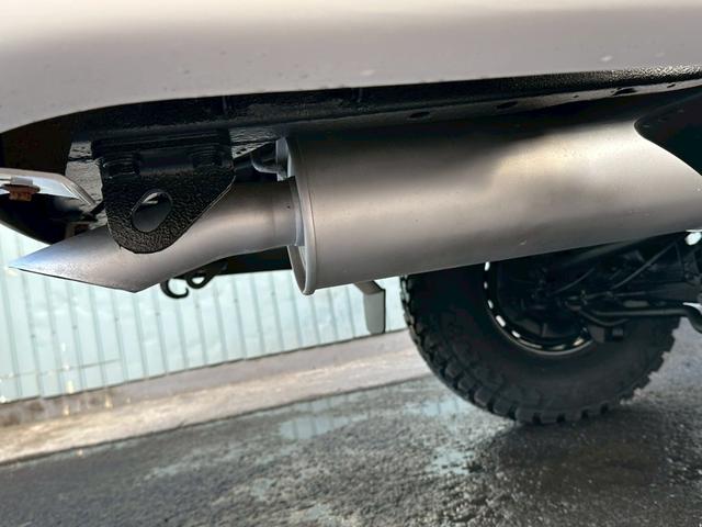 ランドクルーザー１００ ＶＸ　前期ディーゼルターボ４ＷＤ　ＫＥＥＰＳＬＡＮＴ新品リフトアップＫＩＴ新品ＭＴタイヤ＆新品純正ホイール新品ＡＲＢバンパー新品バッテリー（22枚目）