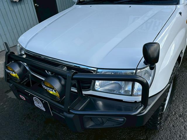 ランドクルーザー１００ ＶＸ　前期ディーゼルターボ４ＷＤ　ＫＥＥＰＳＬＡＮＴ新品リフトアップＫＩＴ新品ＭＴタイヤ＆新品純正ホイール新品ＡＲＢバンパー新品バッテリー（24枚目）