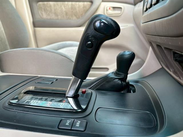 ランドクルーザー１００ ＶＸ　前期ディーゼルターボ４ＷＤ　ＫＥＥＰＳＬＡＮＴ新品リフトアップＫＩＴ新品ＭＴタイヤ＆新品純正ホイール新品ＡＲＢバンパー新品バッテリー（57枚目）