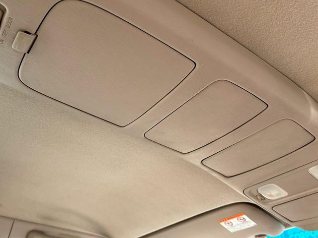 ランドクルーザー１００ ＶＸ　前期ディーゼルターボ４ＷＤ　ＫＥＥＰＳＬＡＮＴ新品リフトアップＫＩＴ新品ＭＴタイヤ＆新品純正ホイール新品ＡＲＢバンパー新品バッテリー（68枚目）