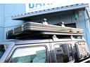 ＪＬラングラー　サハラ　４ＷＤ　ワンオーナー　ＲＡＰＴＯＲ施工　リフトアップ　チューブフェンダー　ＫＭＣ１７インチホイール　ＹＯＫＯＨＡＭＡジオランダー３５ＭＴタイヤ　ＷＡＲＮウインチ　東京オートサロン２０２４出展車両（16枚目）
