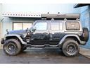 ＪＬラングラー　サハラ　４ＷＤ　ワンオーナー　ＲＡＰＴＯＲ施工　リフトアップ　チューブフェンダー　ＫＭＣ１７インチホイール　ＹＯＫＯＨＡＭＡジオランダー３５ＭＴタイヤ　ＷＡＲＮウインチ　東京オートサロン２０２４出展車両（48枚目）