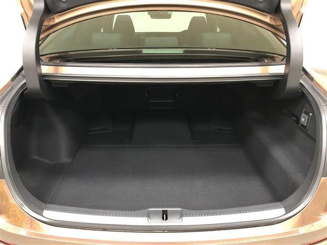 クラウンクロスオーバー Ｇ　４ＷＤ　フルセグ　メモリーナビ　ミュージックプレイヤー接続可　バックカメラ　衝突被害軽減システム　ＥＴＣ　ドラレコ　ＬＥＤヘッドランプ　ワンオーナー　記録簿　アイドリングストップ（13枚目）