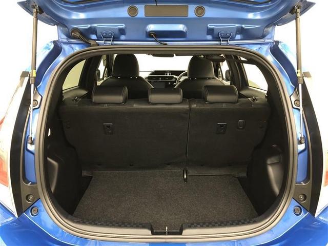 アクア Ｇ　ＧＲスポーツ・１７インチパッケージ　フルセグ　メモリーナビ　ＤＶＤ再生　ミュージックプレイヤー接続可　バックカメラ　衝突被害軽減システム　ＥＴＣ　ＬＥＤヘッドランプ　ワンオーナー　記録簿　アイドリングストップ（12枚目）