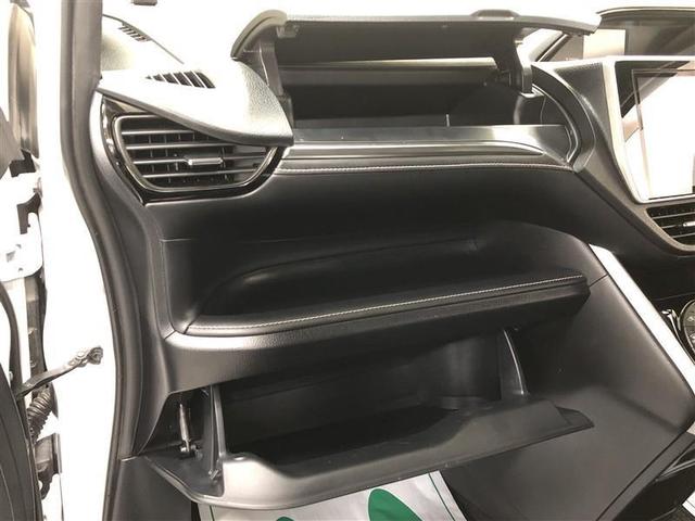 エスクァイア ハイブリッドＧｉ　フルセグ　メモリーナビ　ＤＶＤ再生　ミュージックプレイヤー接続可　後席モニター　バックカメラ　衝突被害軽減システム　ＥＴＣ　ドラレコ　両側電動スライド　ＬＥＤヘッドランプ　乗車定員７人　３列シート（29枚目）