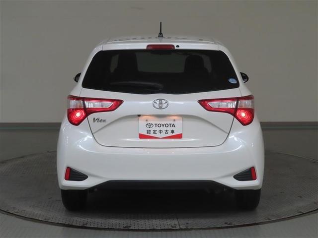 ヴィッツ Ｆ　ワンセグ　メモリーナビ　ミュージックプレイヤー接続可　バックカメラ　衝突被害軽減システム　ＥＴＣ　記録簿（8枚目）