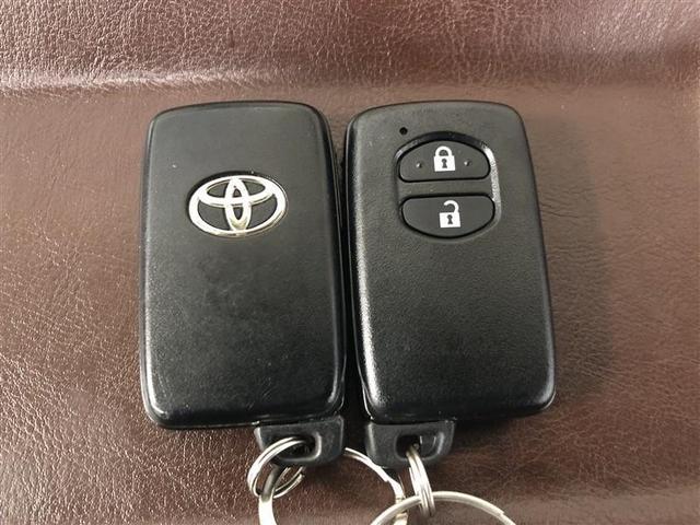 ヴィッツ Ｆ　ワンセグ　メモリーナビ　ミュージックプレイヤー接続可　バックカメラ　衝突被害軽減システム　ＥＴＣ　記録簿（32枚目）