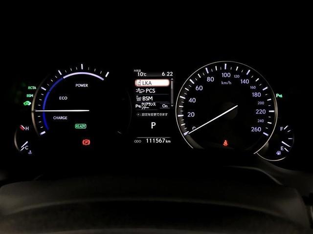 ���Ԃł����₷���I�v�e�B�g�������[�^�[�I���₷���t�H���g���g�p����������z�u���A���F�������߂Ă��܂��B�܂��A�����̃}���`�C���t�H���[�V�����f�B�X�v���C�ɂ̓N���}�̏���\�����܂��B