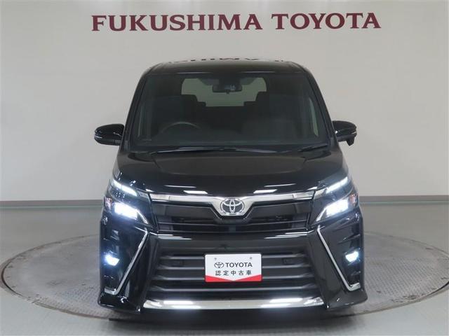 ヴォクシー ＺＳ　４ＷＤ　ワンセグ　メモリーナビ　ミュージックプレイヤー接続可　バックカメラ　衝突被害軽減システム　ＥＴＣ　両側電動スライド　ＬＥＤヘッドランプ　ウオークスルー　乗車定員８人　３列シート　記録簿（8枚目）