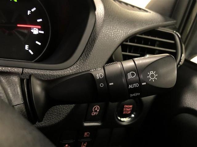 ヴォクシー ＺＳ　４ＷＤ　ワンセグ　メモリーナビ　ミュージックプレイヤー接続可　バックカメラ　衝突被害軽減システム　ＥＴＣ　両側電動スライド　ＬＥＤヘッドランプ　ウオークスルー　乗車定員８人　３列シート　記録簿（26枚目）