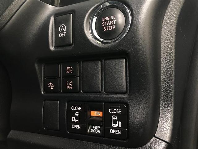 ヴォクシー ＺＳ　４ＷＤ　ワンセグ　メモリーナビ　ミュージックプレイヤー接続可　バックカメラ　衝突被害軽減システム　ＥＴＣ　両側電動スライド　ＬＥＤヘッドランプ　ウオークスルー　乗車定員８人　３列シート　記録簿（29枚目）