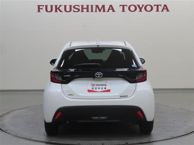 ヤリス Ｘ　４ＷＤ　メモリーナビ　ミュージックプレイヤー接続可　バックカメラ　衝突被害軽減システム　ＥＴＣ　記録簿（6枚目）