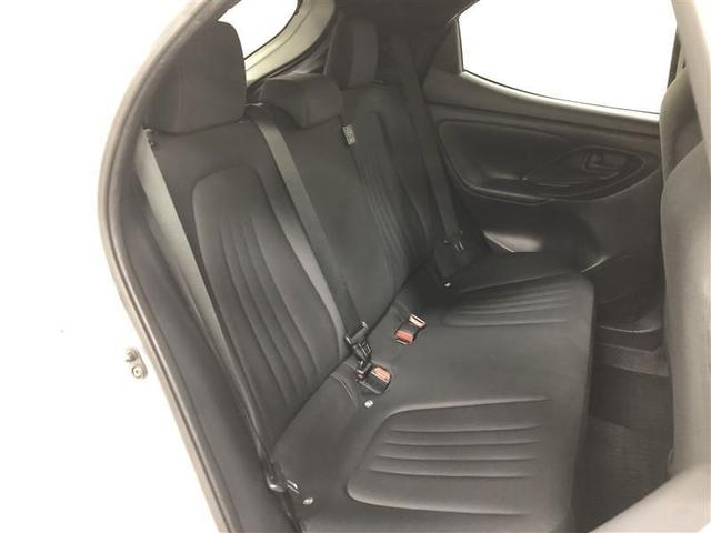 ヤリス Ｘ　４ＷＤ　メモリーナビ　ミュージックプレイヤー接続可　バックカメラ　衝突被害軽減システム　ＥＴＣ　記録簿（11枚目）