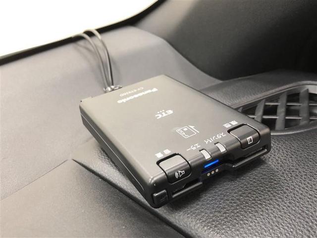 ヤリス Ｘ　４ＷＤ　メモリーナビ　ミュージックプレイヤー接続可　バックカメラ　衝突被害軽減システム　ＥＴＣ　記録簿（22枚目）