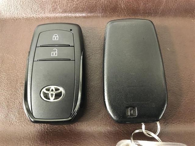 ヤリス Ｘ　４ＷＤ　メモリーナビ　ミュージックプレイヤー接続可　バックカメラ　衝突被害軽減システム　ＥＴＣ　記録簿（33枚目）