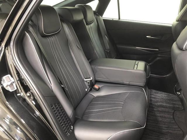 �㕔���Ȃ͒����Ԃ̃h���C�u�����K�ɉ߂�����悤�A���ʌ`��Ȃǂɂ������݌v�I�O�ȃV�[�g�o�b�N�̌`���V�[�g���̑�����X�y�[�X���H�v���邱�ƂŁA��Ȃł��\�����낰��X�y�[�X���m�ۂ���Ă��܂��I