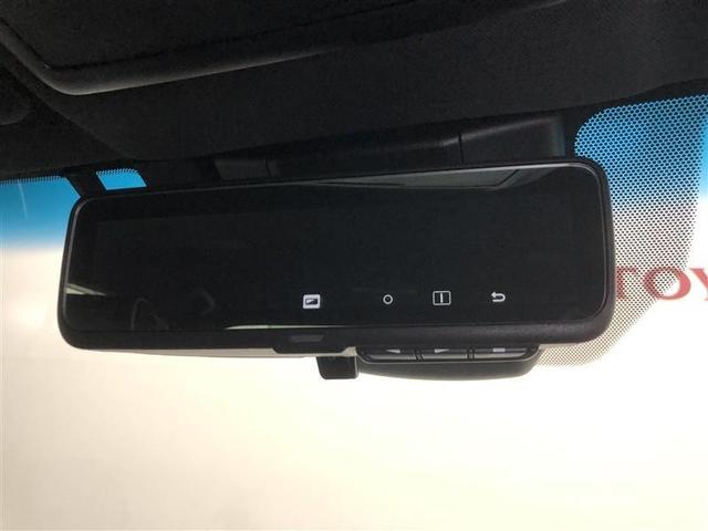 �y�f�W�^���C���i�[�~���[�z�ԗ�����J�����̉f�����C���i�[�~���[���̃f�B�X�v���C�ɕ\�����܂��B�؂�ւ����o�[�𑀍삵�A���ʃ~���[�֐؂�ւ����\�ł��B�w�b�h���X�g��ו��ȂǂɎ��E���Ղ炸�Ɍ���m�F�\�I