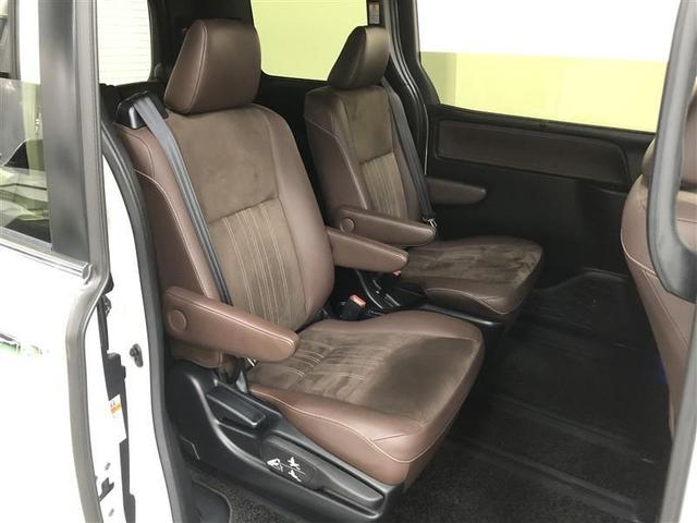 エスクァイア ハイブリッドＧｉ　プレミアムパッケージ　フルセグ　メモリーナビ　ＤＶＤ再生　ミュージックプレイヤー接続可　後席モニター　バックカメラ　衝突被害軽減システム　ＥＴＣ　ドラレコ　両側電動スライド　ＬＥＤヘッドランプ　乗車定員７人　３列シート（12枚目）