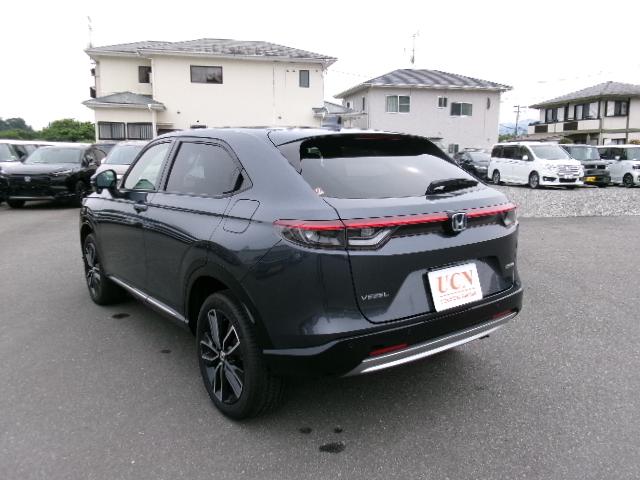 ヴェゼル ｅ：ＨＥＶ　Ｚ　ＨｏｎｄａＣＯＮＮＥＣＴディスプレイ＋ＥＴＣ２．０車載器＋ワイヤレス充電器　ブラインドスポットインフォメーション　後退出庫サポート　ハンズフリーアクセスパワーテールゲート　運転席＆助手席シートヒーター（7枚目）