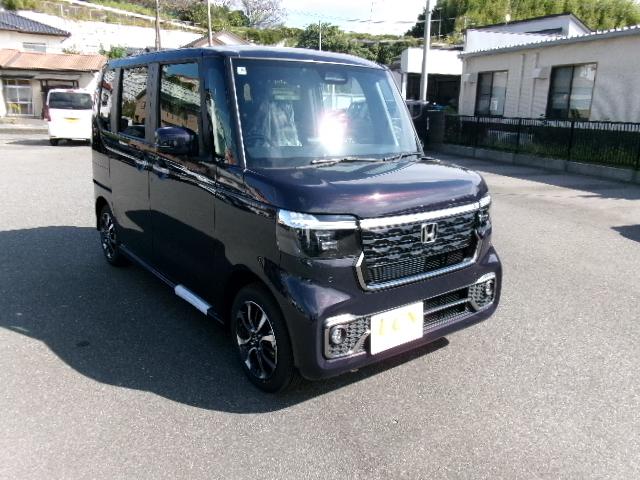 Ｎ－ＢＯＸカスタム コーディネートスタイル　届出済未使用車　Ｈｏｎｄａ　ＣＯＮＮＥＣＴ　ｆｏｒ　Ｇａｔｈｅｒｓ＋ナビ装着用スペシャルパッケージ　リア両側パワースライドドア　コンビニフック付シートバックテーブル　運転席＆助手席シートヒーター（3枚目）