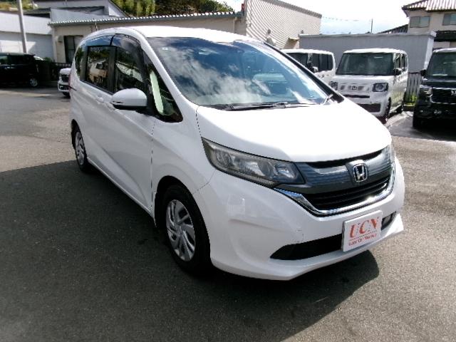フリード Ｇ・ホンダセンシング　ナビ装着用スペシャルパッケージ＋ＥＴＣ車載器（ナビ連動）　２列目ベンチシート（７人乗り）　両側パワースライドドア　センターテーブル　コンフォートビューパッケージ（3枚目）