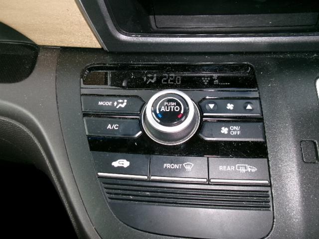 フリード Ｇ・ホンダセンシング　ナビ装着用スペシャルパッケージ＋ＥＴＣ車載器（ナビ連動）　２列目ベンチシート（７人乗り）　両側パワースライドドア　センターテーブル　コンフォートビューパッケージ（18枚目）