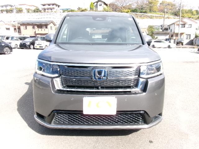 ステップワゴン e:HEVスパーダ プレミアムライン マルチビューカメラシステム ブラインドスポットインフォメーション アダプティブドライビングビーム パワーテールゲート 運転席&助手席シートヒーター トリプルゾーンコントロールフルオートエアコン(2枚目)