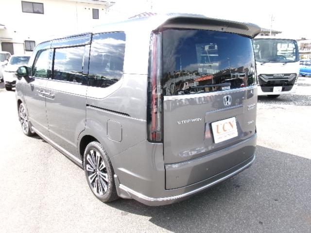 ステップワゴン e:HEVスパーダ プレミアムライン マルチビューカメラシステム ブラインドスポットインフォメーション アダプティブドライビングビーム パワーテールゲート 運転席&助手席シートヒーター トリプルゾーンコントロールフルオートエアコン(7枚目)