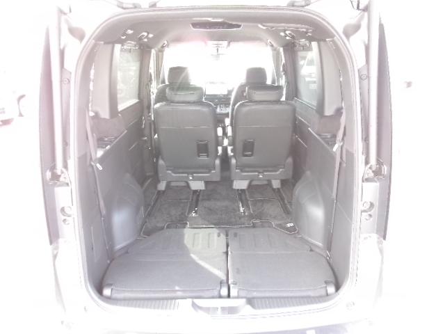 ステップワゴン e:HEVスパーダ プレミアムライン マルチビューカメラシステム ブラインドスポットインフォメーション アダプティブドライビングビーム パワーテールゲート 運転席&助手席シートヒーター トリプルゾーンコントロールフルオートエアコン(15枚目)