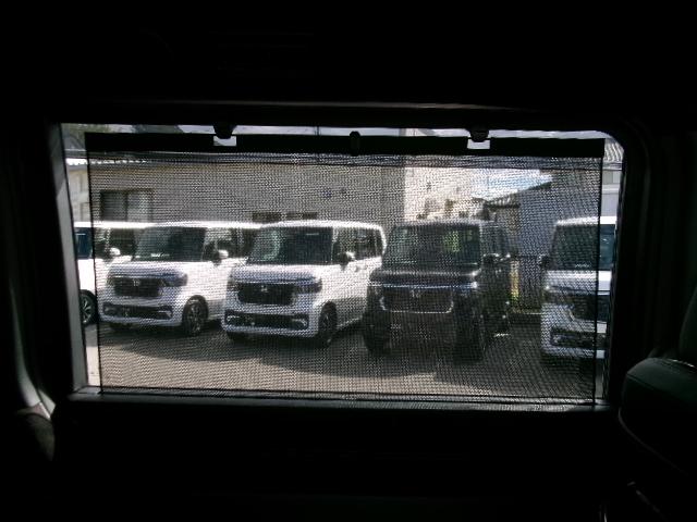 ステップワゴン e:HEVスパーダ プレミアムライン マルチビューカメラシステム ブラインドスポットインフォメーション アダプティブドライビングビーム パワーテールゲート 運転席&助手席シートヒーター トリプルゾーンコントロールフルオートエアコン(31枚目)