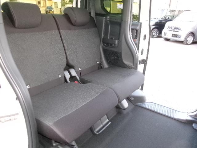 Ｎ－ＢＯＸカスタム ベースグレード　届出済未使用車　ホンダセンシング　Ｈｏｎｄａ　ＣＯＮＮＥＣＴ　ｆｏｒ　Ｇａｔｈｅｒｓ＋ナビ装着用スペシャルパッケージ　リア両側パワースライドドア　運転席＆助手席シートヒーター　オートリトラミラー（11枚目）