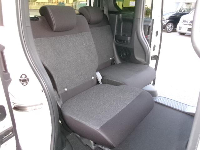 Ｎ－ＢＯＸカスタム ベースグレード　届出済未使用車　ホンダセンシング　Ｈｏｎｄａ　ＣＯＮＮＥＣＴ　ｆｏｒ　Ｇａｔｈｅｒｓ＋ナビ装着用スペシャルパッケージ　リア左側パワースライドドア　運転席＆助手席シートヒーター　オートリトラミラー（11枚目）