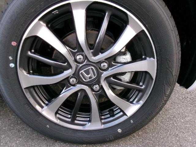 Ｎ－ＢＯＸカスタム ベースグレード　届出済未使用車　ホンダセンシング　Ｈｏｎｄａ　ＣＯＮＮＥＣＴ　ｆｏｒ　Ｇａｔｈｅｒｓ＋ナビ装着用スペシャルパッケージ　リア左側パワースライドドア　運転席＆助手席シートヒーター　オートリトラミラー（21枚目）