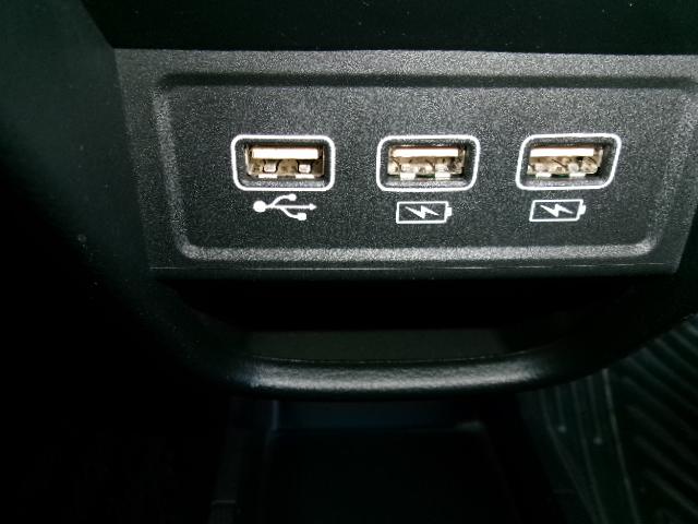 N-ONE プレミアム プライムスムースフロントシート 運転席・助手席シートヒーター 14インチアルミホイール(20枚目)