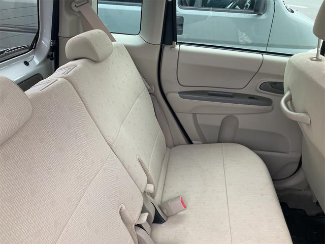 ステラ Ｌ　４ＷＤ　キーレスエントリー　ベンチシート　ＣＶＴ　盗難防止システム　ＣＤ　アルミホイール　衝突安全ボディ　エアコン　パワーステアリング　パワーウィンドウ（27枚目）