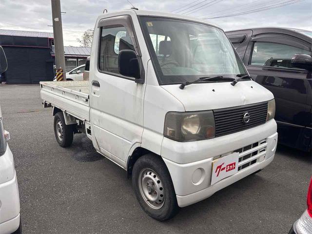 クリッパートラック 　４ＷＤ　ＭＴ　エアコン　運転席エアバッグ　カセット（3枚目）