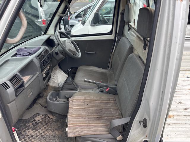 クリッパートラック 　４ＷＤ　ＭＴ　エアコン　運転席エアバッグ　カセット（23枚目）