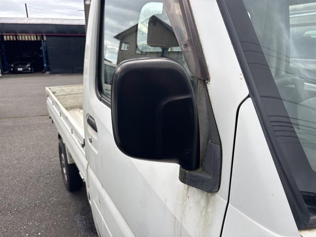クリッパートラック 　４ＷＤ　ＭＴ　エアコン　運転席エアバッグ　カセット（24枚目）