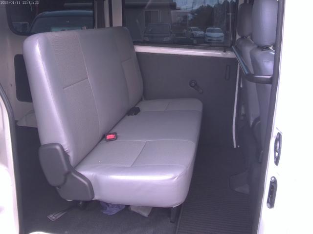 タウンエースバン 4WD ナビ バックカメラ ETC 集中ドアロック ドラレコ 切り替え4WD(18枚目)