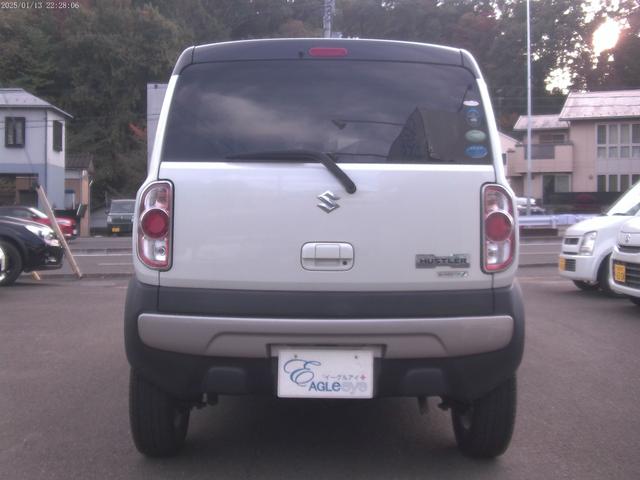 ハスラー Ｘ　４ＷＤ　ナビ　シートヒーター　プッシュスタート　セーフティサポート　２トーン　アイドリングストップ　フォグランプ　スタッドレスタイヤ（7枚目）