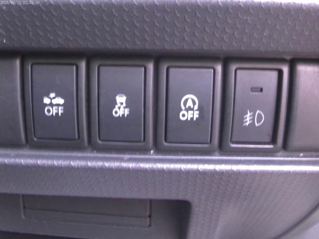 ハスラー Ｘ　４ＷＤ　ナビ　シートヒーター　プッシュスタート　セーフティサポート　２トーン　アイドリングストップ　フォグランプ　スタッドレスタイヤ（17枚目）