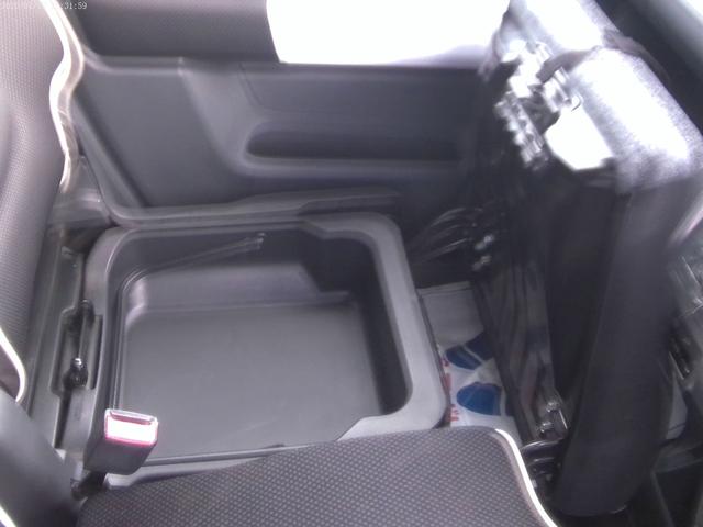 ハスラー Ｘ　４ＷＤ　ナビ　シートヒーター　プッシュスタート　セーフティサポート　２トーン　アイドリングストップ　フォグランプ　スタッドレスタイヤ（21枚目）