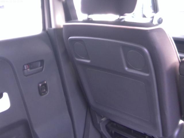 ハスラー Ｘ　４ＷＤ　ナビ　シートヒーター　プッシュスタート　セーフティサポート　２トーン　アイドリングストップ　フォグランプ　スタッドレスタイヤ（24枚目）