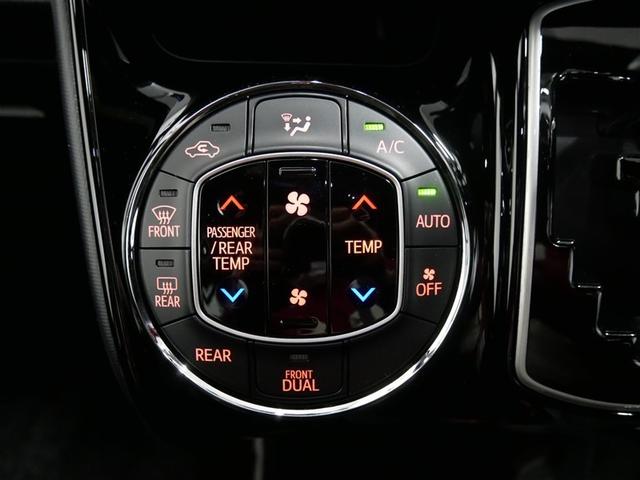 ノア Ｓｉ　ダブルバイビー　４ＷＤ　フルセグ　メモリーナビ　ＤＶＤ再生　後席モニター　バックカメラ　衝突被害軽減システム　ＥＴＣ　両側電動スライド　ＬＥＤヘッドランプ　ウオークスルー　乗車定員８人　３列シート（24枚目）