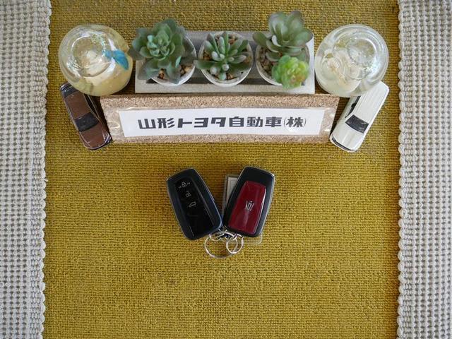 クラウン ＲＳ　リミテッド　フルセグ　メモリーナビ　ＤＶＤ再生　ミュージックプレイヤー接続可　バックカメラ　衝突被害軽減システム　ＥＴＣ　ＬＥＤヘッドランプ　ワンオーナー（33枚目）