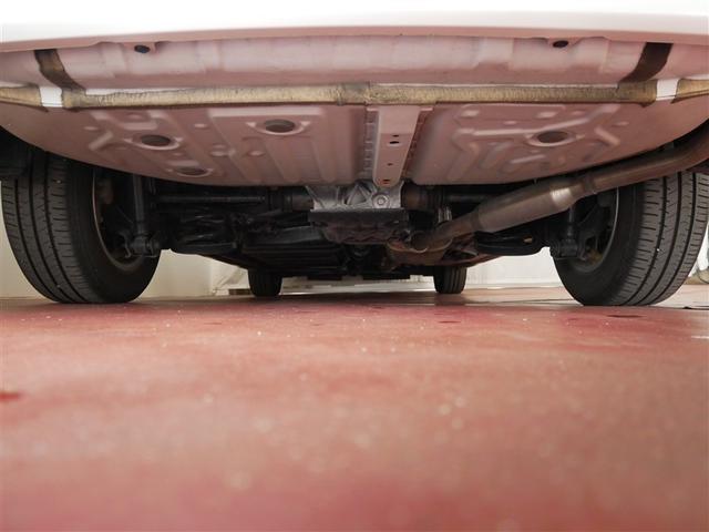 ヴォクシー Ｘ　４ＷＤ　フルセグ　メモリーナビ　ＤＶＤ再生　両側電動スライド　ウオークスルー　乗車定員８人　３列シート　アイドリングストップ（15枚目）