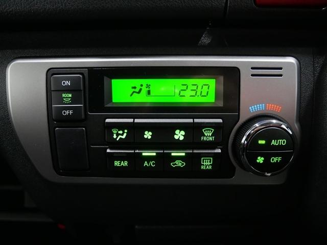 ハイエースワゴン グランドキャビン 4WD 衝突被害軽減システム ドラレコ 電動スライドドア LEDヘッドランプ 乗車定員10人 3列シート ワンオーナー(19枚目)